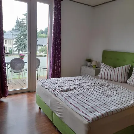Im Vogtland Apartamento Heinsdorfergrund