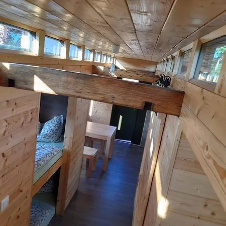 Im Vogtland Апартаменты Heinsdorfergrund